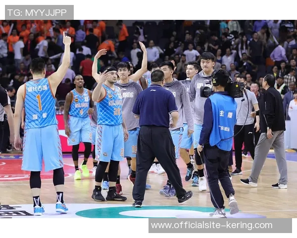 19号北京对阵上海篮球赛精彩回顾与赛前分析，谁能赢得这场巅峰对决