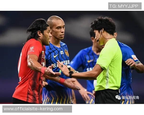 上港与横滨激战正酣精彩直播尽在眼前不容错过 上港与横滨激战正酣精彩直播尽在眼前不容错过