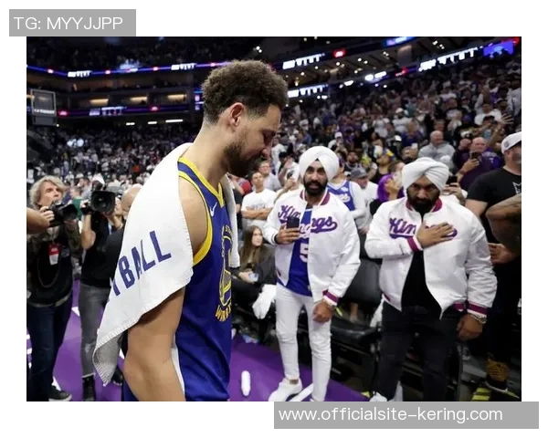 克莱汤普森的篮球传奇之路与勇士队的辉煌成就探讨 克莱汤普森的篮球传奇之路与勇士队的辉煌成就探讨